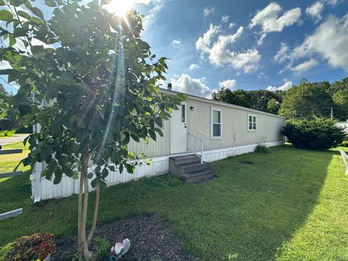 32 Shadduck Rd, Naugatuck, CT, 06770-5410 | Card Image