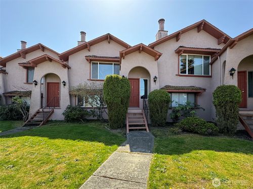 apt-2-1212 Craig Ave, Port Angeles, WA, 98362-2712 | Card Image