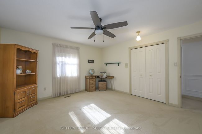 59 Heathdale Crt, House other with 4 bedrooms, 3 bathrooms and 3 parking in London ON | Image 26
