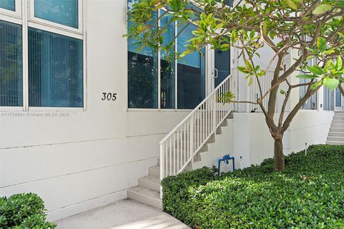 104-305 Ne 20th Ter, Miami, FL, 33137-5109 | Card Image