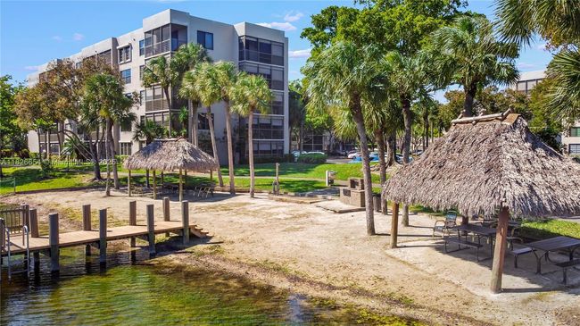 APT-504 - 1100 Colony Point Cir, Condo with 2 bedrooms, 2 bathrooms and null parking in Pembroke Pines FL | Image 32