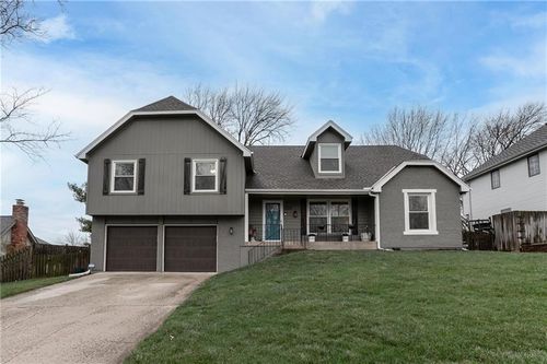 7024 Parkhill St, Shawnee, KS, 66216-2663 | Card Image