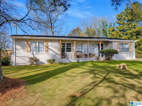 905 Glen Oaks Cir, Fairfield, AL, 35064-1507 | Card Image