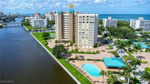 403-25 Bluebill Ave, NAPLES, FL, 34108-1753 | Card Image