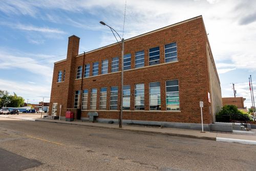 210-4901 50 Avenue, Camrose, AB, T4V0S0 | Card Image