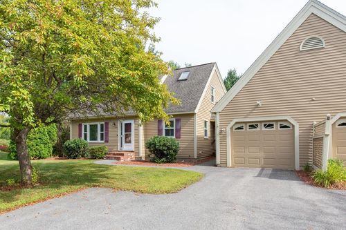 246 Winding Pond Rd, Londonderry, NH, 03053-3378 | Card Image