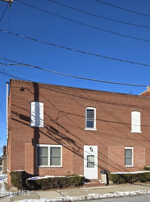 61 Elm St, Hoosick Falls, NY, 12090-1638 | Card Image