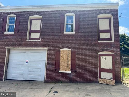 916 Marshall St, WILMINGTON, DE, 19805-4832 | Card Image