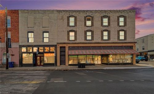 100/104 S Market Street, Madison, NC, 27025 | Card Image