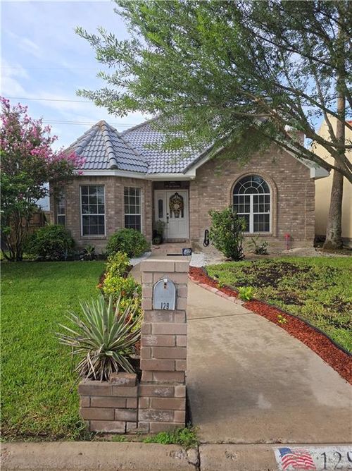 129 San Jacinto St, Mission, TX, 78572-7423 | Card Image