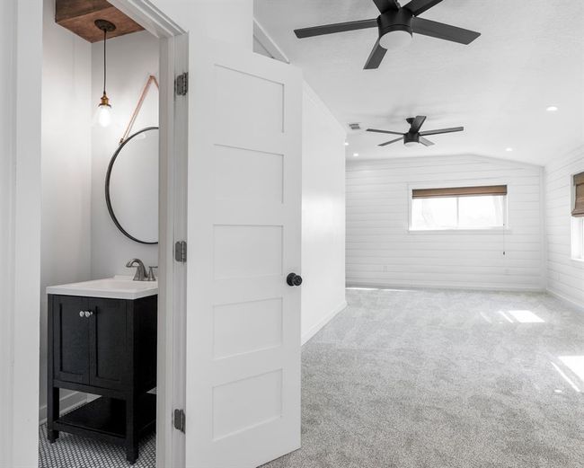 1/2 Bathroom Downstairs | Image 22