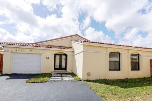 8940 Sw 4th Ter, Miami, FL, 33174-2355 | Card Image