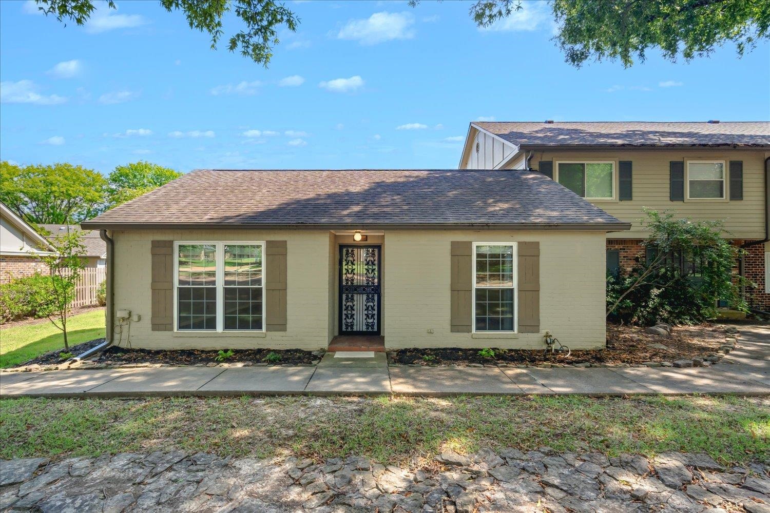 Hobbits Glen Dr, Germantown, TN 38138