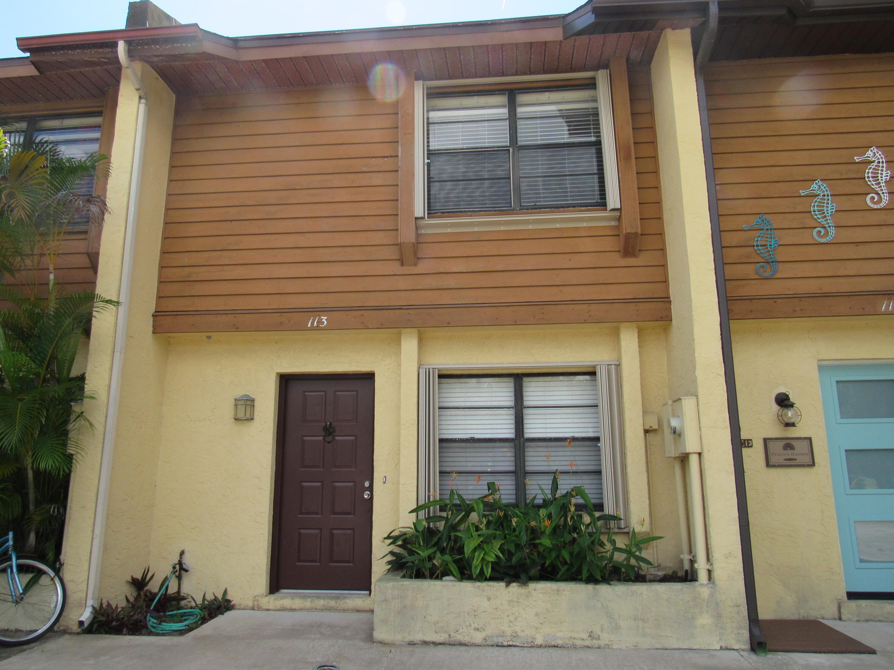 Harbor Dr, Cape Canaveral, FL 32920