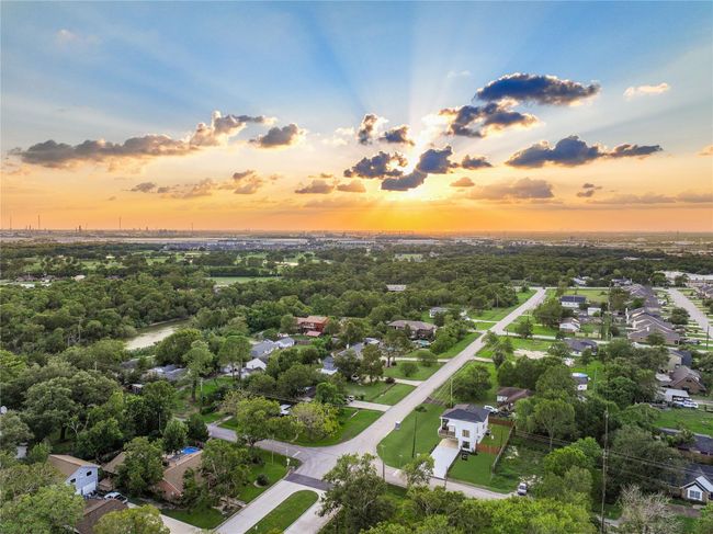 230 Bayshore Dr, House other with 4 bedrooms, 3 bathrooms and 2 parking in La Porte TX | Image 46