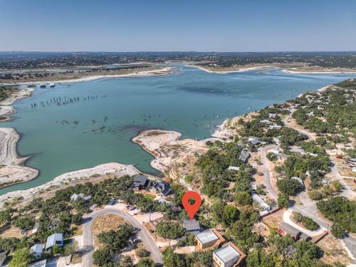 925 Glenn Dr, Canyon Lake, TX, 78133-3432 | Card Image
