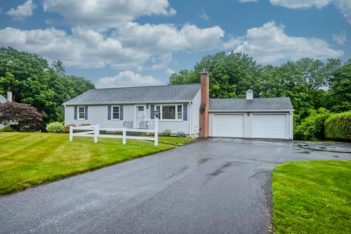 326 Dewey St, West Springfield, MA, 01089-1689 | Card Image