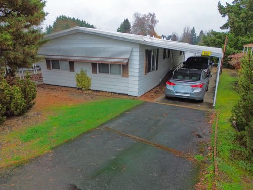 989 Roguelea Ln, Grants Pass, OR, 97526-5929 | Card Image