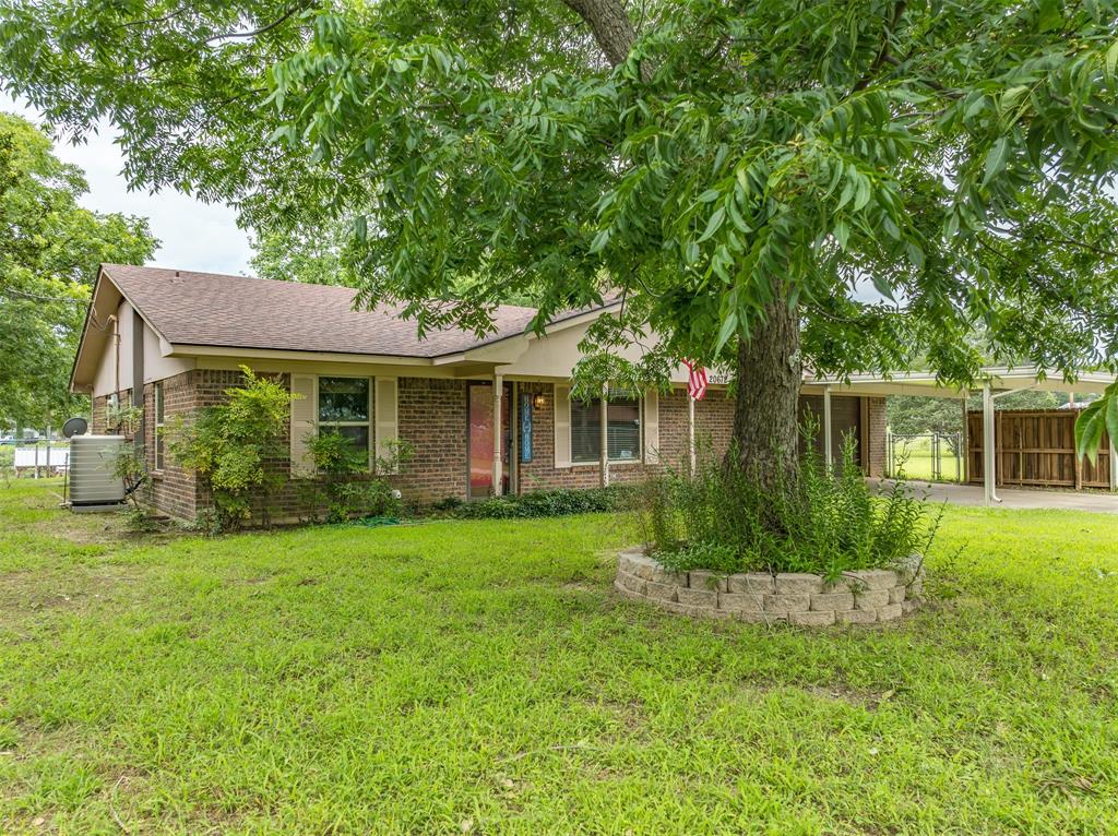 Post Oak Dr, Chandler, TX 75758