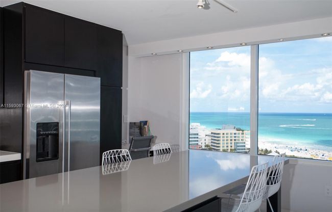 1906 - 400 S Pointe Dr, Condo with 2 bedrooms, 2 bathrooms and null parking in Miami Beach FL | Image 11