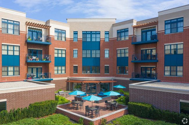 APT-311 - 1 N Main St, Condo with 1 bedrooms, 1 bathrooms and 1 parking in Algonquin IL | Image 84