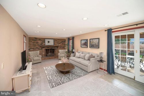 6928 Stoneybrooke Ln, ALEXANDRIA, VA, 22306-1348 | Card Image