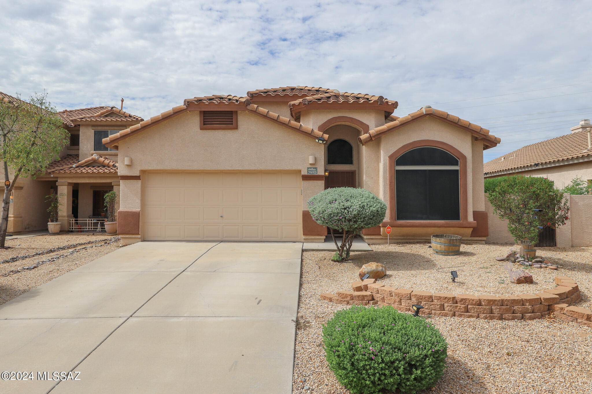 Benet Dr, Tucson, AZ 85743