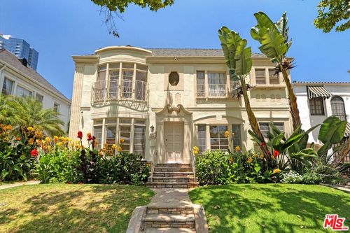102-9945 Robbins Dr, Beverly Hills, CA, 90212-1692 | Card Image