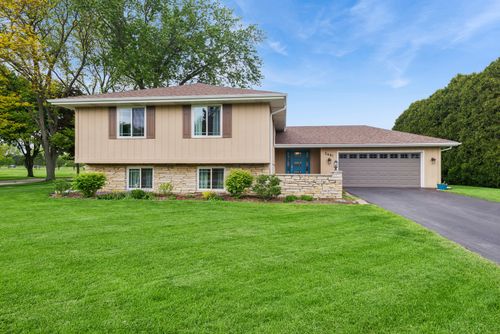 2481 Chatham Rd, Aurora, IL, 60506-4213 | Card Image