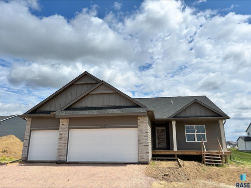 6216 W Goldberg St, Sioux Falls, SD, 57107-2182 | Card Image