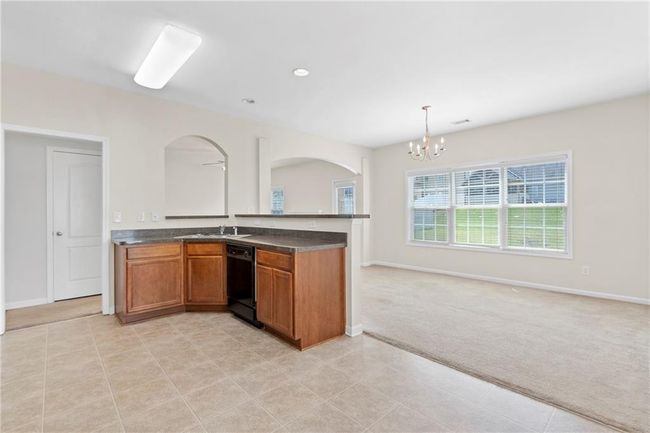 6742 Grand Hickory Dr, House other with 4 bedrooms, 3 bathrooms and null parking in Braselton GA | Image 10