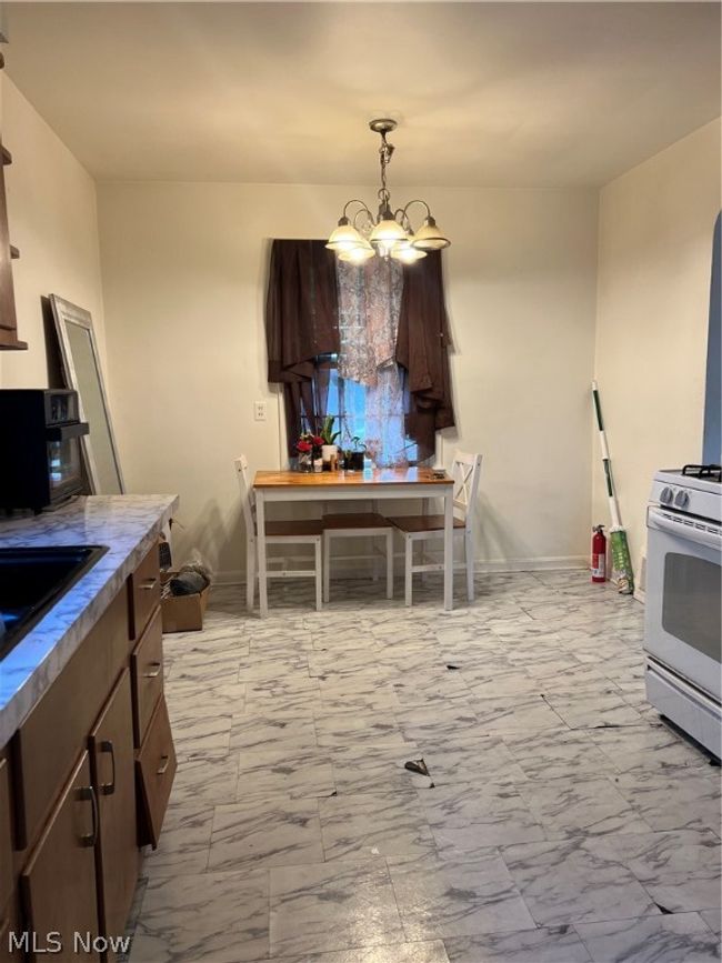 320 E 200 Th St, House other with 3 bedrooms, 1 bathrooms and null parking in Euclid OH | Image 15