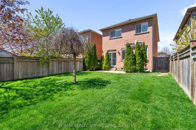 31 Sedgeway Hts, House attached with 3 bedrooms, 4 bathrooms and 3 parking in Vaughan ON | Image 50