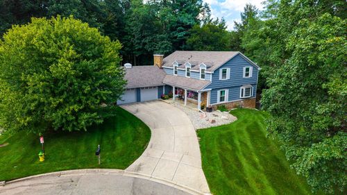 4401 Glenrose Ter, Kalamazoo, MI, 49008-2801 | Card Image