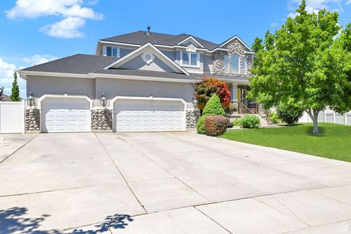 6272 S Lake Fork Cir, Taylorsville, UT, 84129-6845 | Card Image