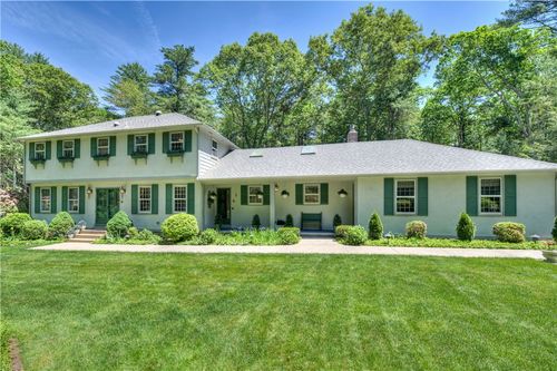 1420 Diplomat Dr, East Greenwich, RI, 02818-1013 | Card Image