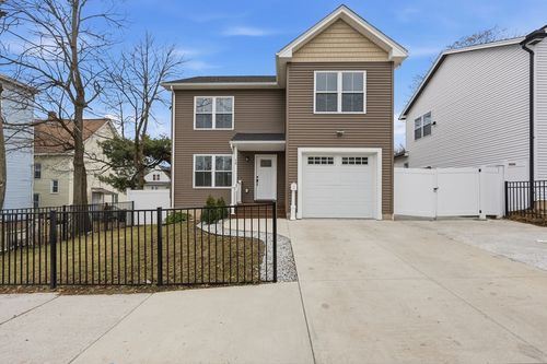 14 Crane St, Springfield, MA, 01104-3502 | Card Image