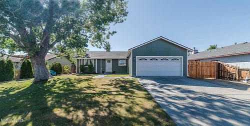 675 Long Valley Rd, Gardnerville, NV, 89460-8227 | Card Image