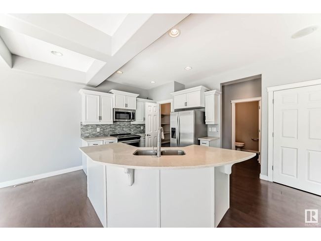 5505 206a St Nw, House other with 4 bedrooms, 4 bathrooms and 4 parking in Edmonton AB | Image 6