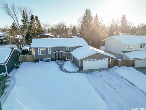 1355 Lacroix Cres, Prince Albert, SK, S6V6R2 | Card Image