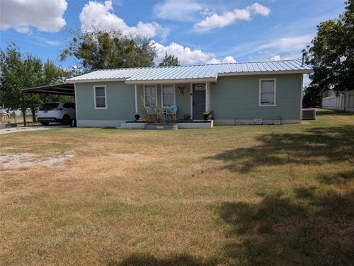 1502 E Highland Ave, Comanche, TX, 76442-2017 | Card Image
