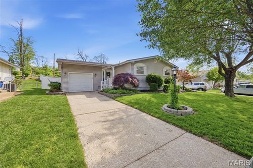 509 Aqua Ridge Dr, Saint Louis, MO, 63129-2704 | Card Image