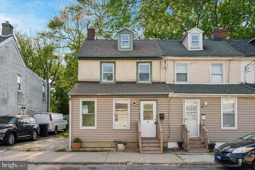 10 Upland Ave, BROOKHAVEN, PA, 19015-2427 | Card Image