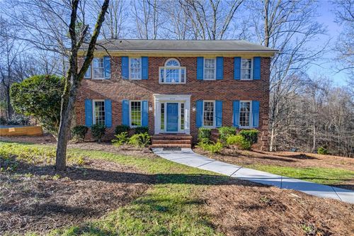 3508 Donegal Dr, Clemmons, NC, 27012-8678 | Card Image