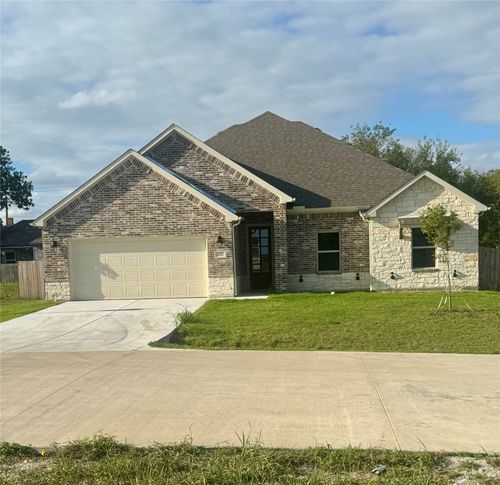 320 E Marshall Ct, Palmer, TX, 75152-4332 | Card Image
