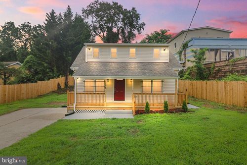 1103 Chapelwood Ln, CAPITOL HEIGHTS, MD, 20743-6605 | Card Image