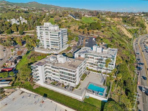 202-17350 W Sunset Blvd, Pacific Palisades, CA, 90272-4104 | Card Image
