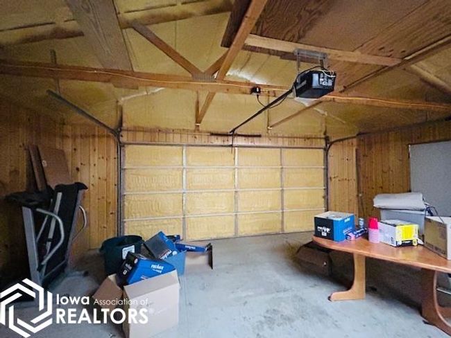 212 Cottage Ln, House other with 3 bedrooms, 2 bathrooms and null parking in Montezuma IA | Image 5