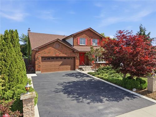 102 Trenholme Cres, Hamilton, ON, L8W2L6 | Card Image