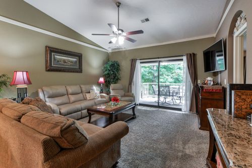13-350 S Wildwood Dr, Branson, MO, 65616-7268 | Card Image